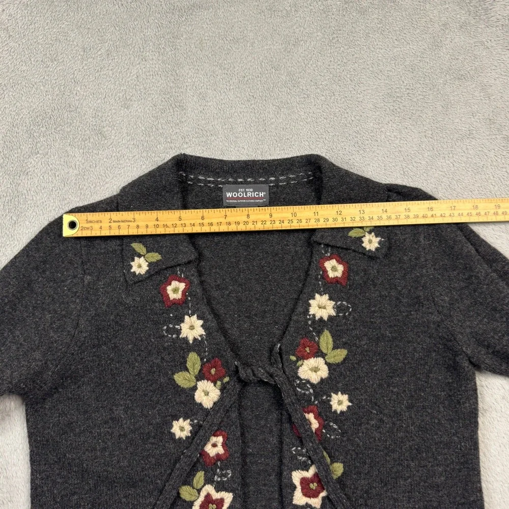 Woolrich Lambswool Floral Embroidered Cardigan Sweater Onyx Heather Gray Small - Picture 12 of 15